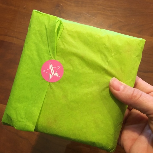 Jeffree Star mini breaker palette - Picture 2 of 2